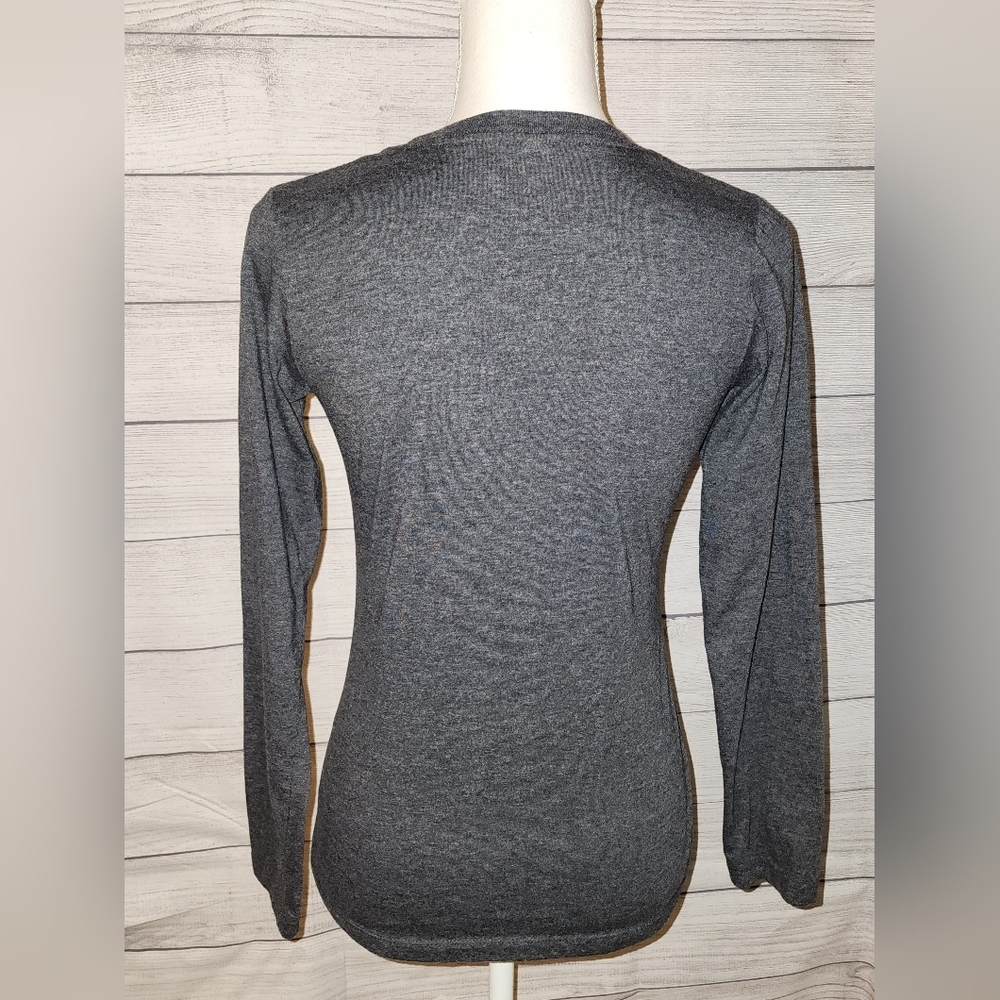 Bella Canvas "Hockey Mom" Gray Long Sleeve Top Size - Picture 3 of 5